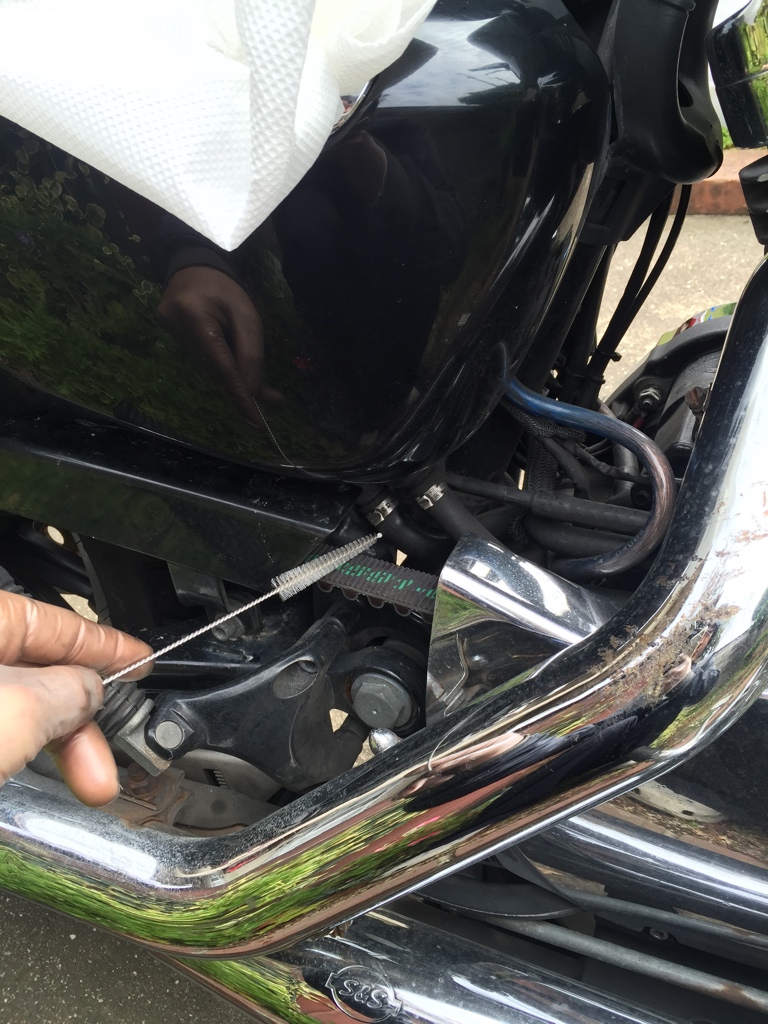 XL1200 オイルホースの交換 / Oil drain hose replacement