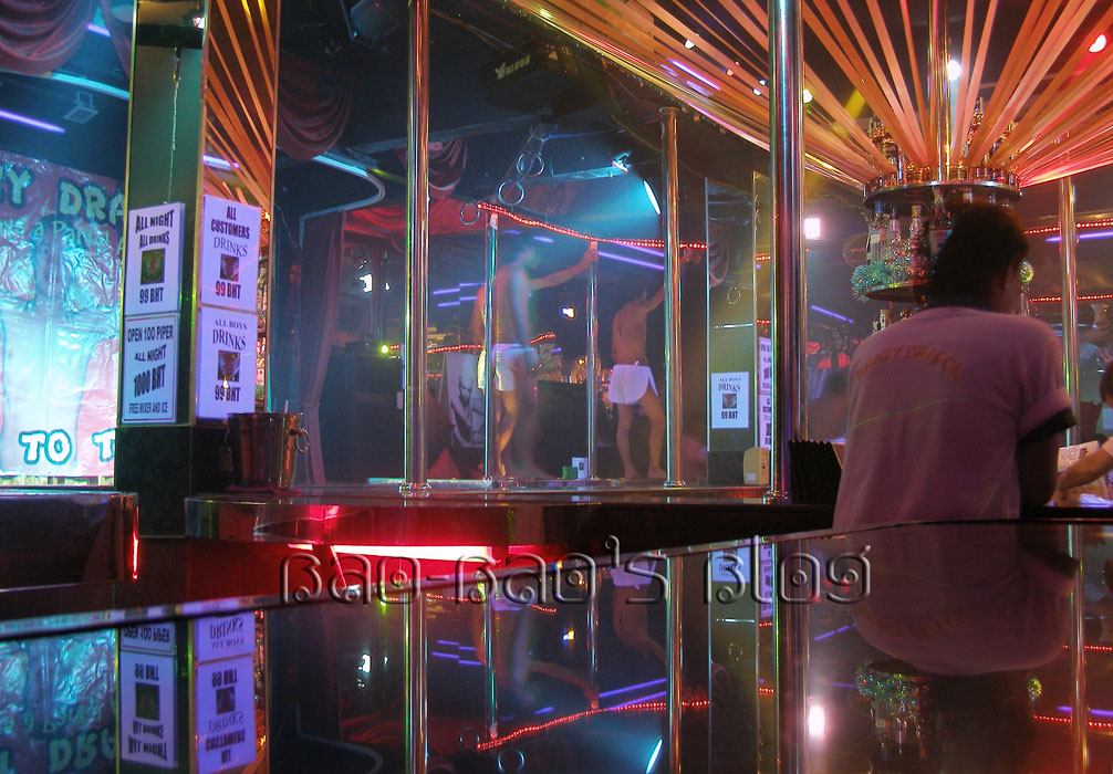 BaoBao's Blog Inside A Gogo Bar Krazy Dragon, Sunee Plaza