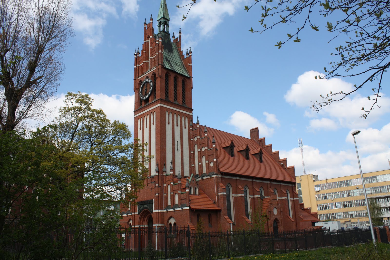 Кирха св семейства Калининград