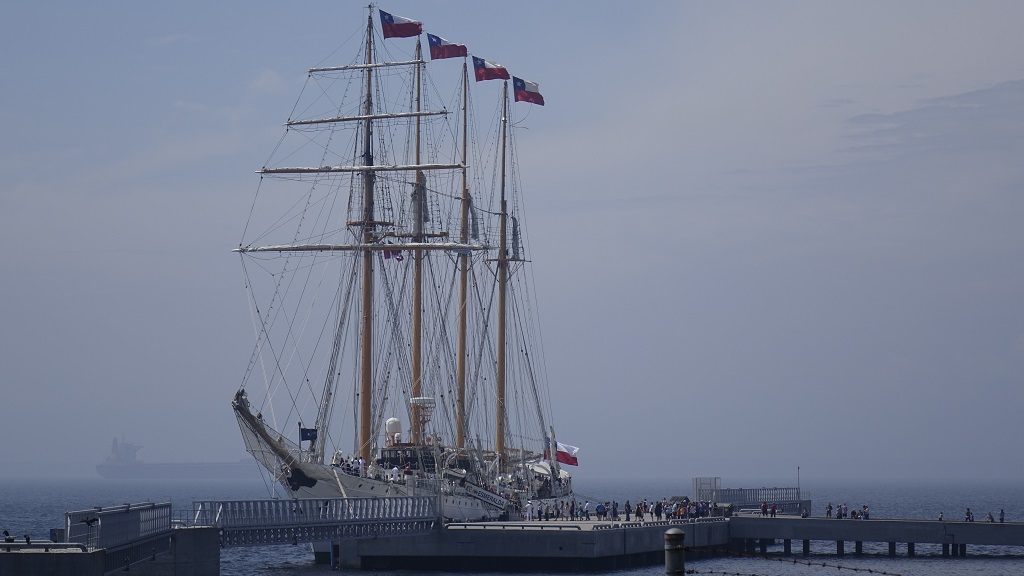 Araucaria QUÉBEC VISITE DE L' « ESMERALDA », À SEPTÎLES ET HAVRE