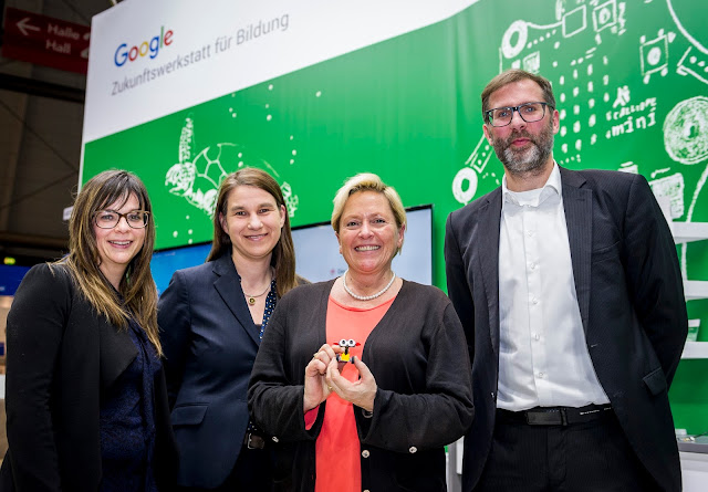 Gruppenfoto mit Dr. Sigrid Fahrer, Sabine Frank, Dr. Susanne Eisenmann und Thorsten Leimbach
