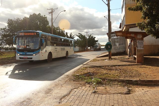 Resultado de imagem para assalto em paradas de ônibus em samambaia