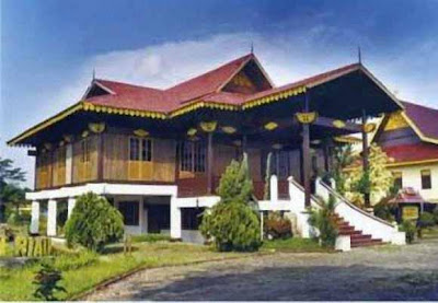 Rumah Melayu Selaso Jatuh Kembar - Kepulauan Riau