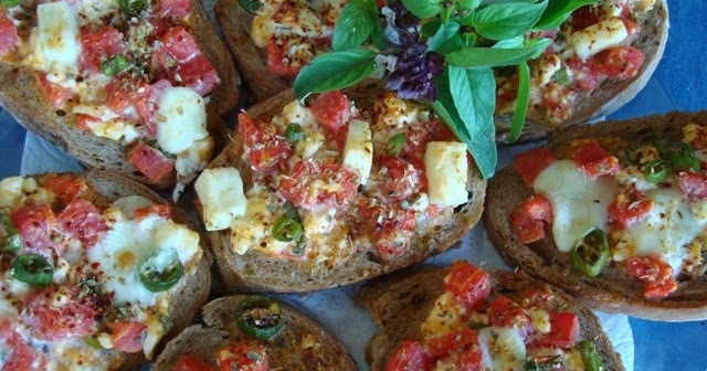 nergismevsimi EKMEK DİLİMİ PİZZA