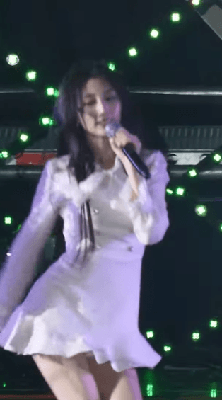 순백의 러블리즈 예인