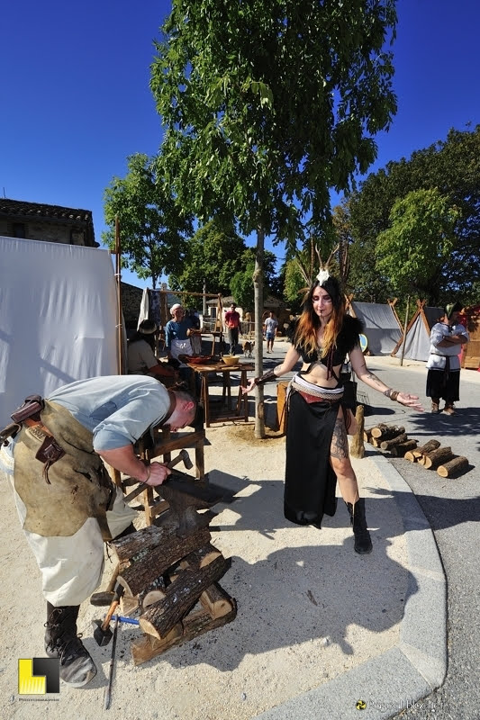 Fête médiévale saint vincent de barres amazone photo Pascal Blachier