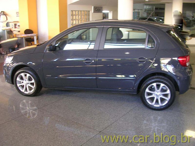 VW Gol Trend 2012 - Cinza Vulcano - lateral