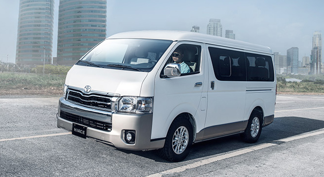hiace super grandia price