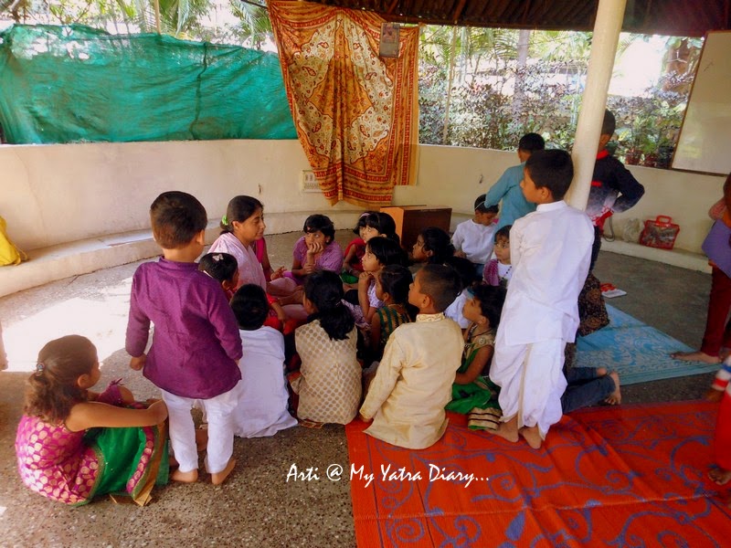 Little Children at Sri Sri Radha Kunjabihari ISKCON Temple, Camp, Pune, Maharashtra