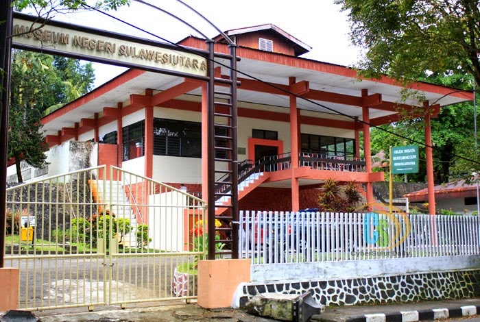 Wisata Sejarah Museum Negeri Provinsi Sulawesi Utara | Aneka Wisata