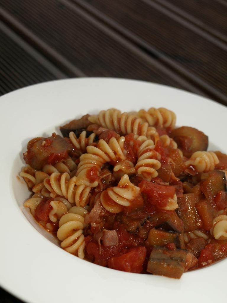 Bitter Sweet Salty Sour Baklažaaniga pasta