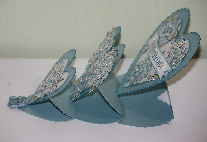 Sheri's Paper Creations: Triple Heart Easel Card Tutorial