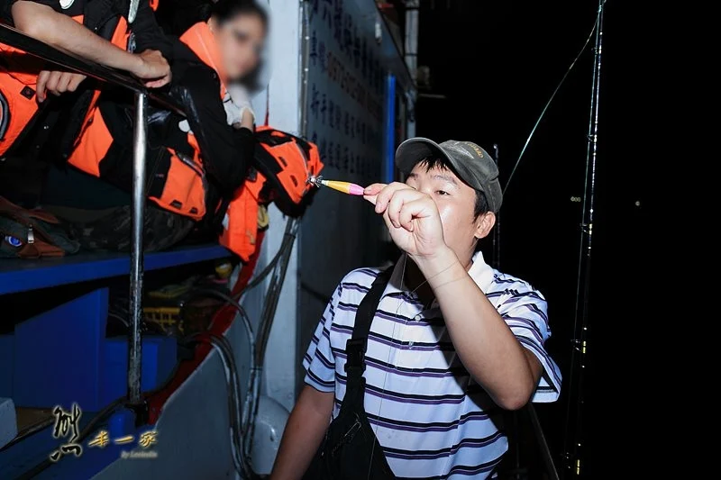 基隆八斗子碧砂漁港|華倫六號娛樂海釣船