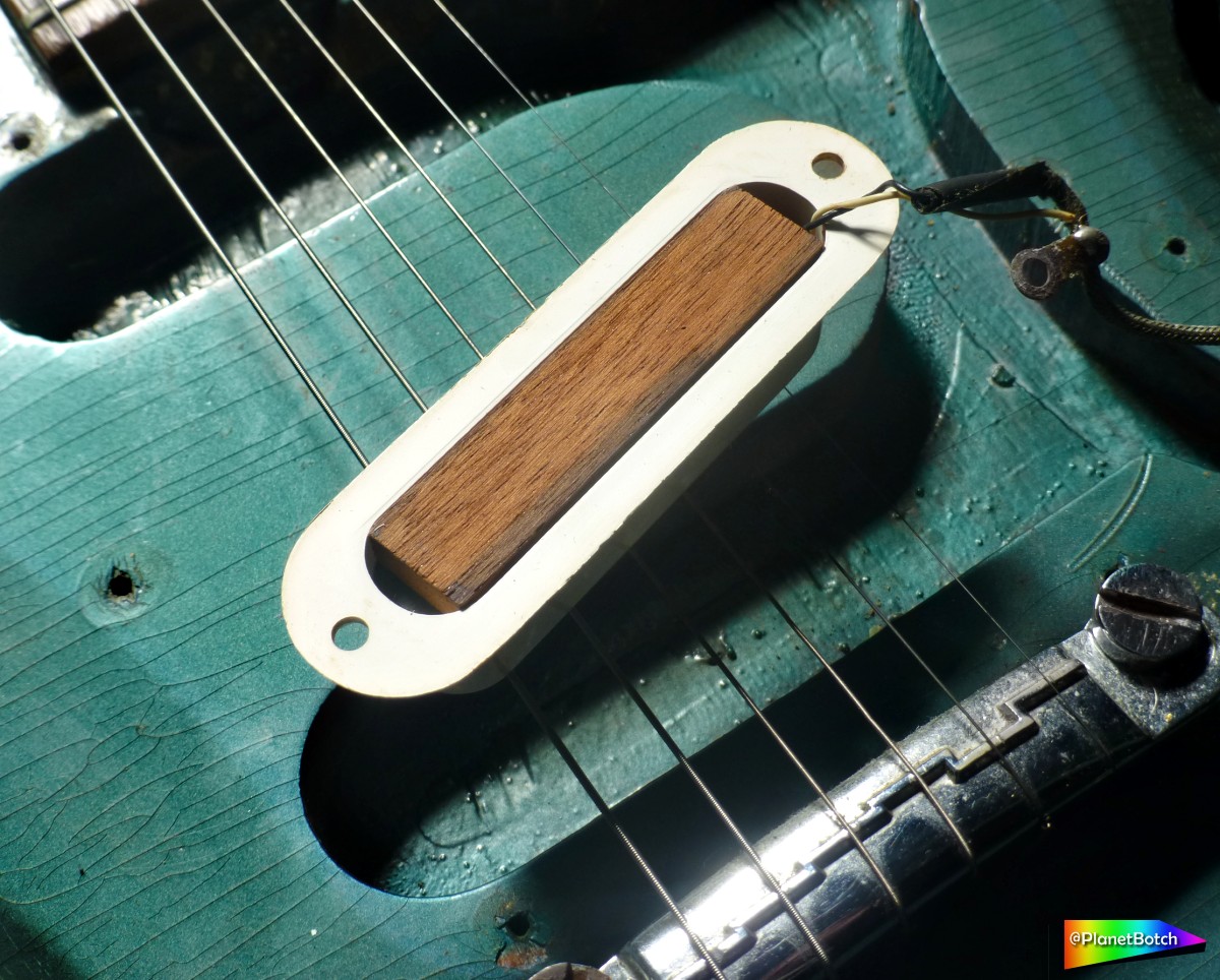 Under the Scratchplate Late 1960s Gibson Melody Maker Botch