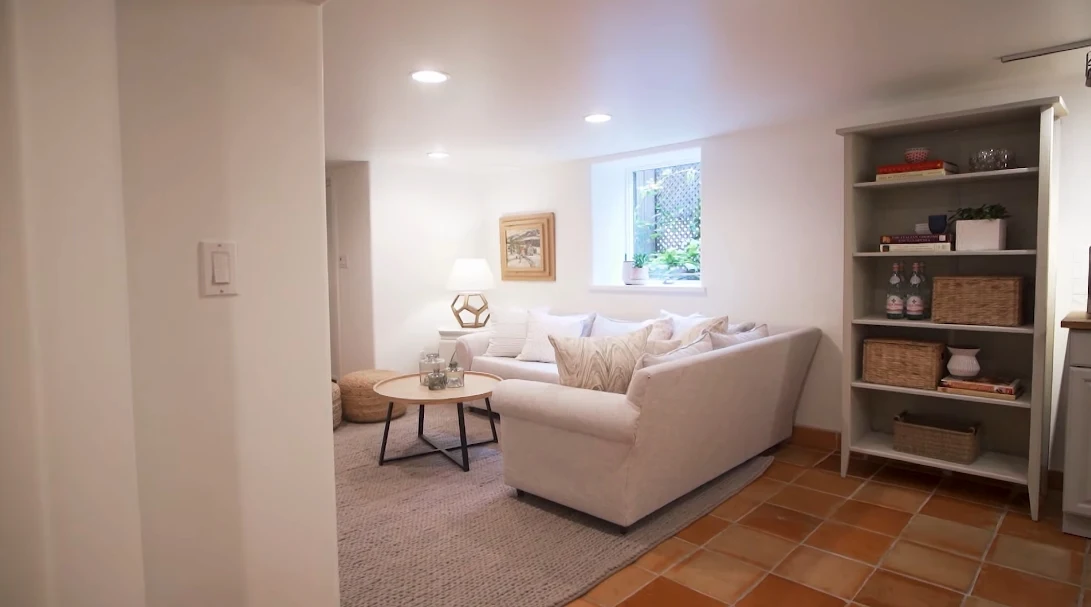 30 Photos vs. 35 Glengrove Ave W, Toronto Interior Design Luxury Home Tour