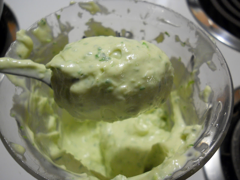 Eat cook and love Burgers de portobellinis chipotle, mayo basilic lime