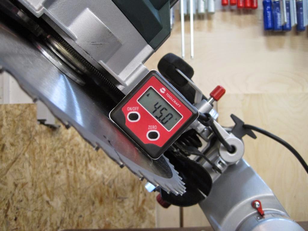 Basti´s Holzpage: Metabo KGS 305 M