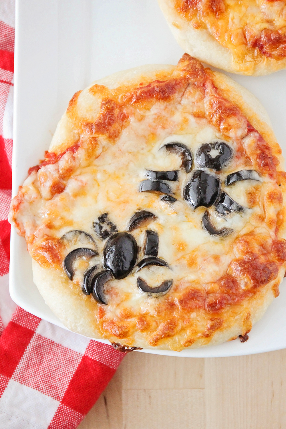 Halloween Mini Pizzas - The Baker Upstairs