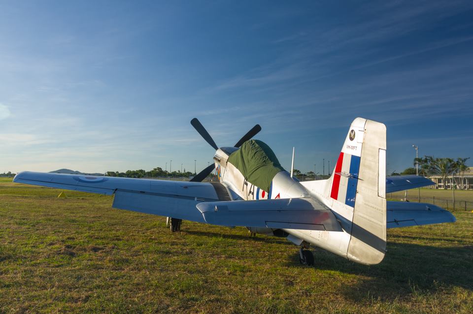 Air Queensland.blogspot "Snifter" the Mustang captured at Mackay Airport