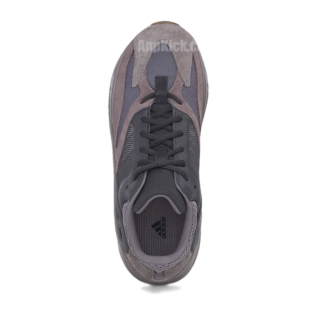 yeezy boost 700 wave runner outfit