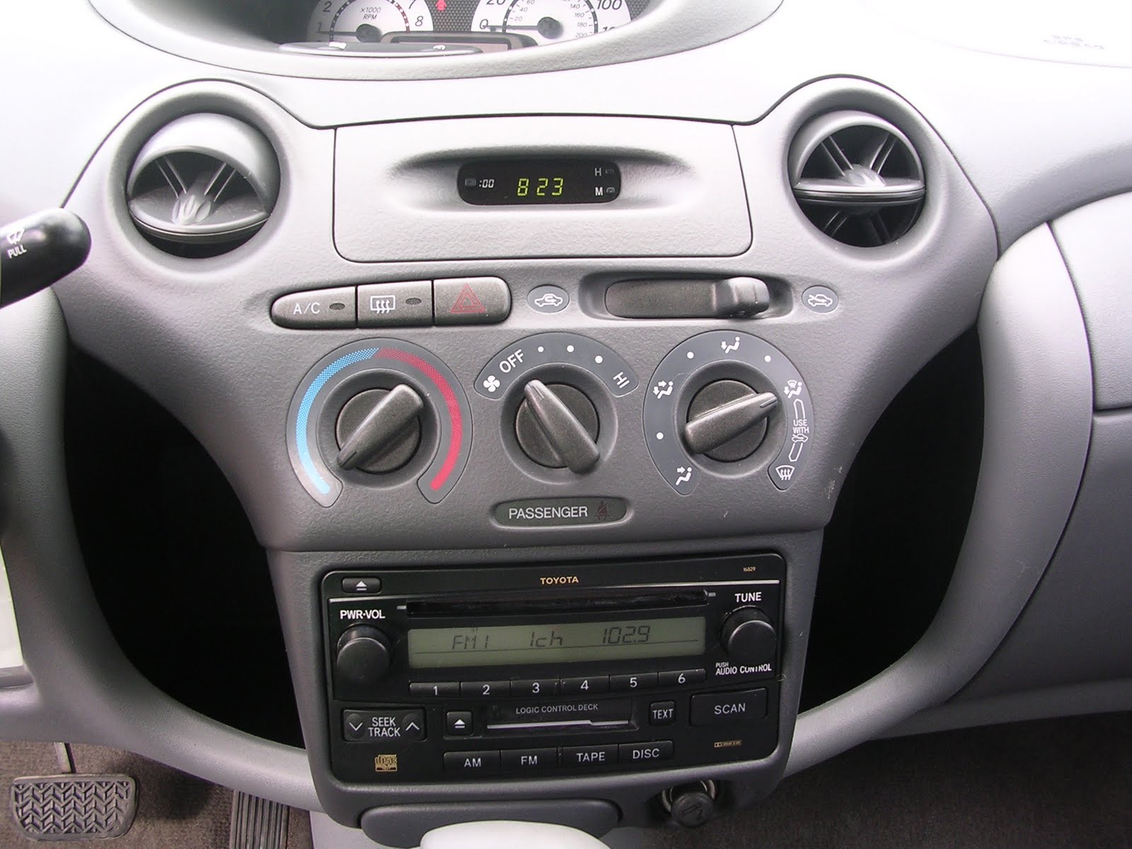Earthy Cars Blog: EARTHY CAR OF THE WEEK: 2003 Blue Toyota Echo