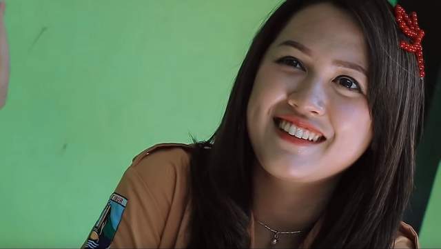 Download Video Happy Asmara Tak Ikhlasno Official Music