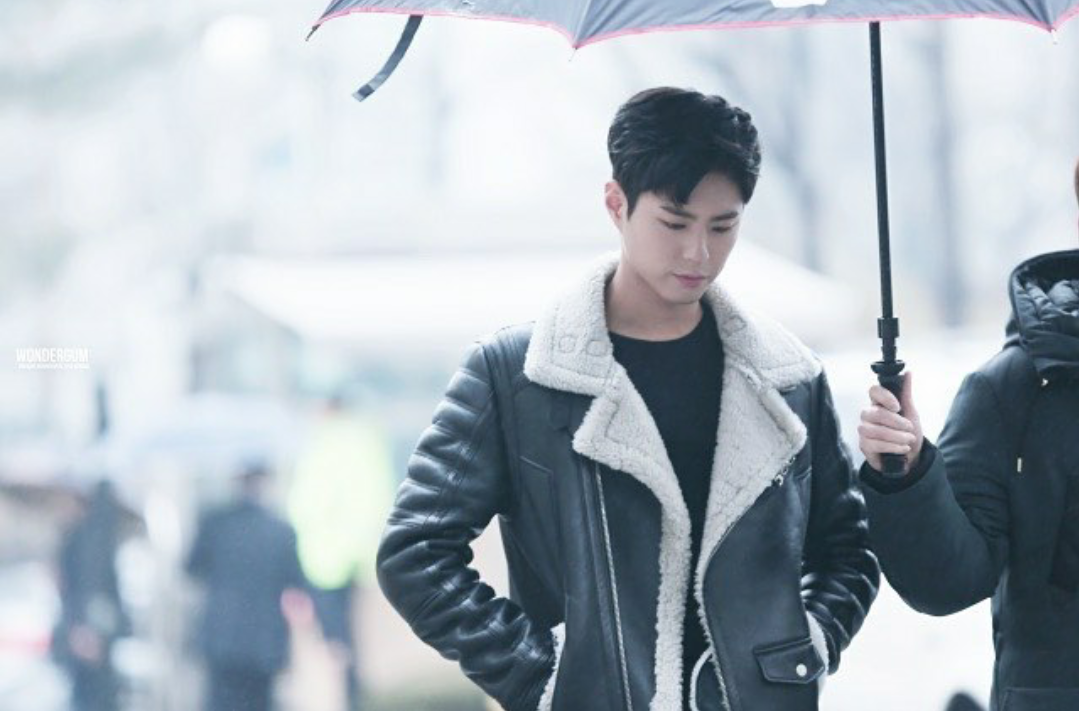 박보검 뮤뱅 출근길 + | 인스티즈