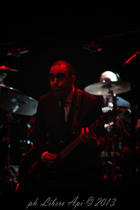 Dentro al Replay Elio e le Storie Tese "TOUR 2013" Senigallia 28/04/2013