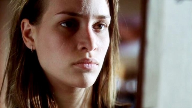 Piper Perabo Movies And Tv Shows Movie and TV Cast Screencaps: Piper Perabo as Pauline (Paulie) Oster in