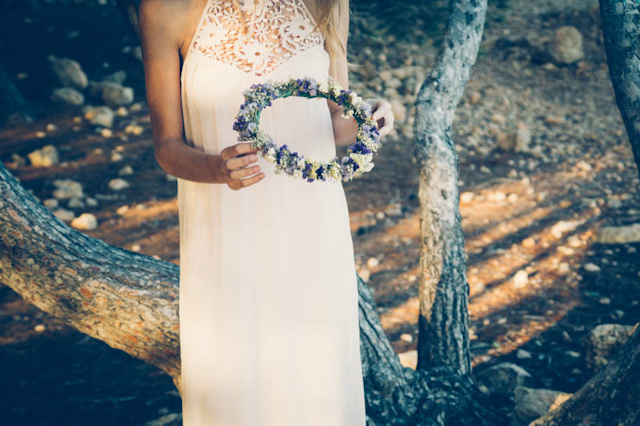 boho editorial novios sesión corona de flores ramo bohemio silvestre aloha estudio