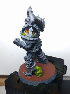 Close Flame shoulder pad view