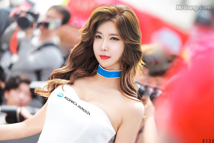 Heo Yoon Mi&#39;s beauty at the CJ Super Race event, Round 1 (70 photos) photo 1-9