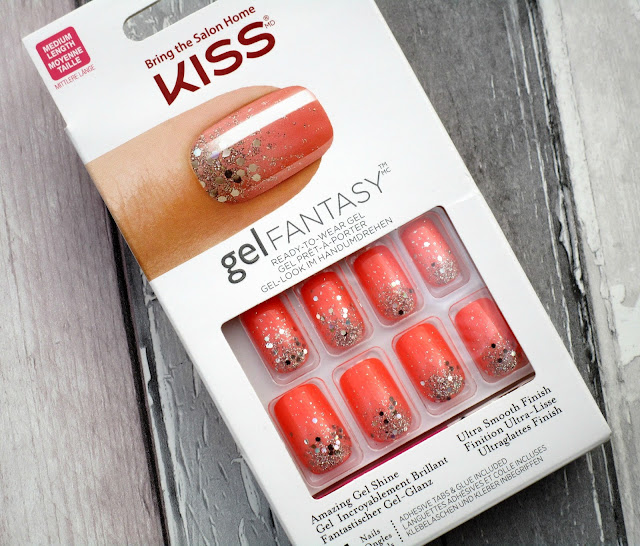Easy 'At Home' Press On Nails by KISS