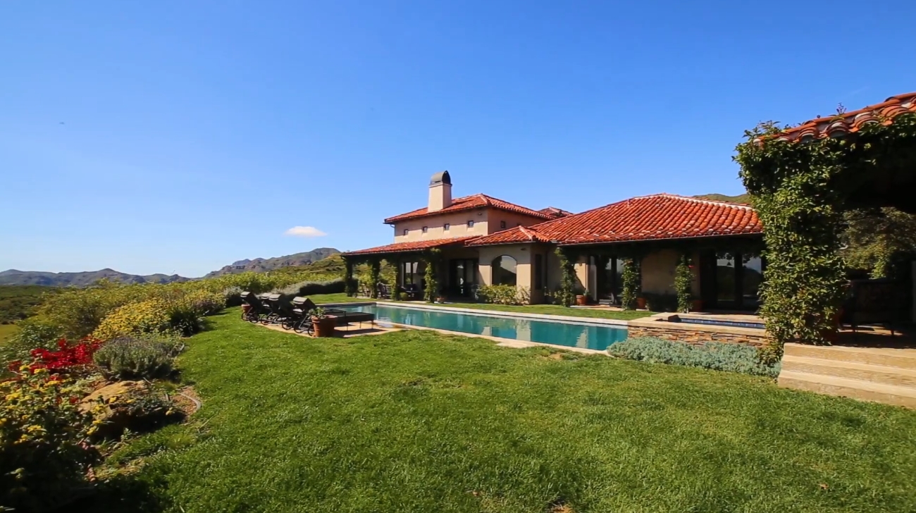 Home Interior Design Tour vs. 33383 Mulholland Highway | Malibu