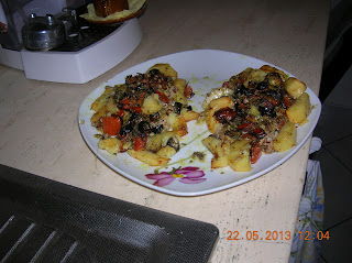 gnocchi di patate con  ricotta - pesce persico ripieno.. al forno   con patate 