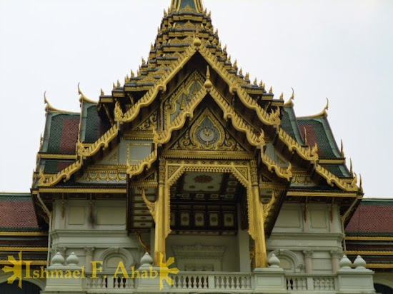 Grand Palace of Bangkok - Thai roof design