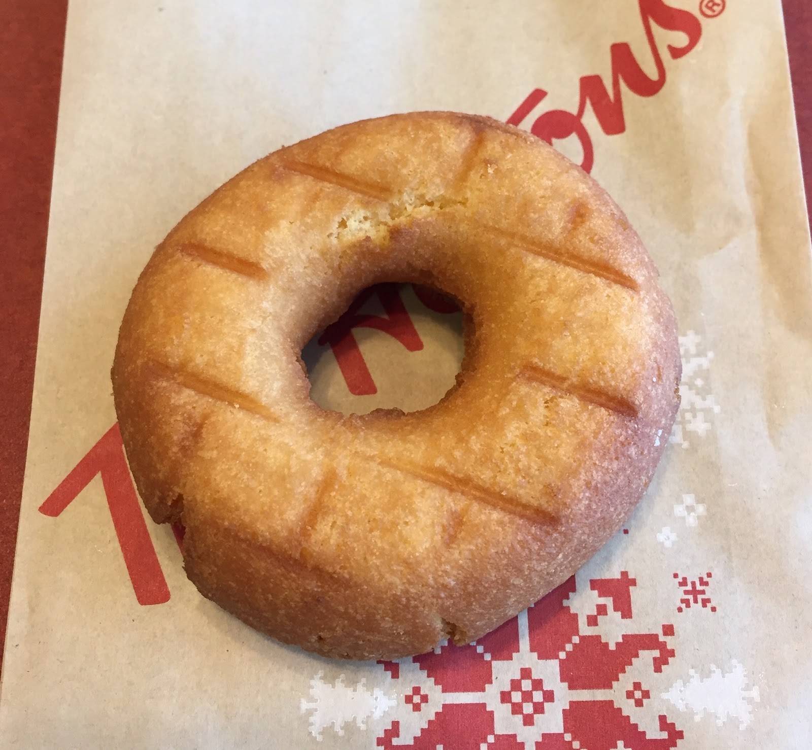 Crème Sure Donut From Tim Hortons / ティム・ホートンズのサワークリーム ドーナツ I'm Made