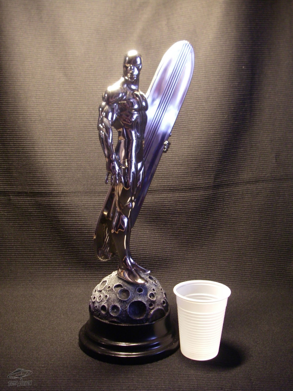 Statue Silver Surfer – Bowen – Figurine De Collection – Occasion