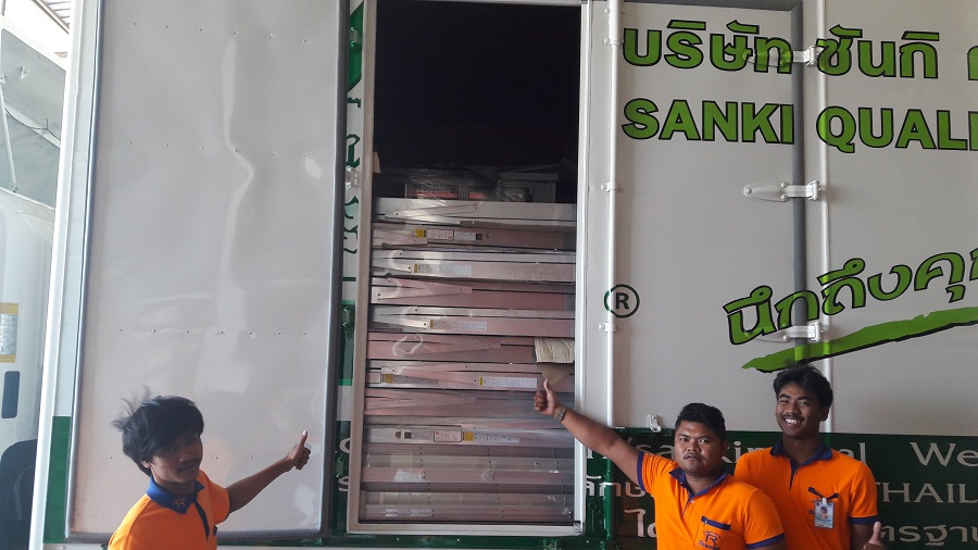 Buriram Maktec Power Tools Heavy Duty Fiberglass Ladders & Aluminum