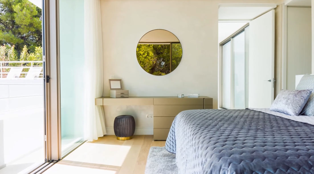 Tour Nueva Andalucia, Marbella Contemporary Villa vs. 23 Interior Design Photos