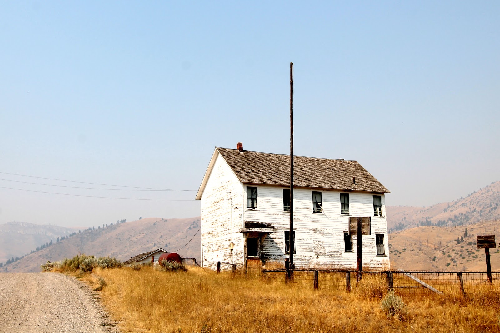 mitcheci photos: Montana Abandoned Towns: Maudlow