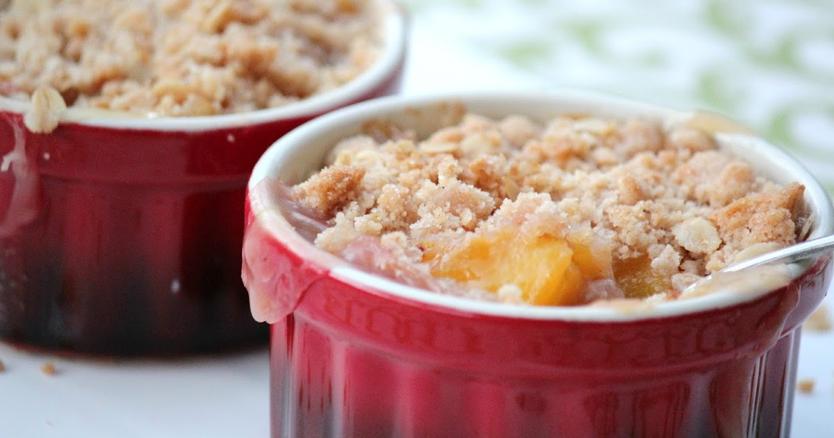 The Red Apron: Peach Crumble