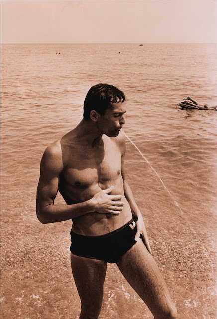 Boris Mikhailov, Untitled from series “Crimean snobbery”, 1981 © Boris Mikhailov