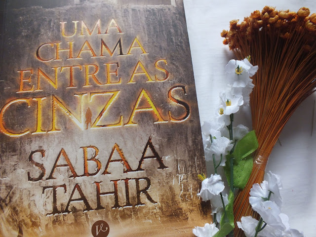 sabaa tahir livro resenha