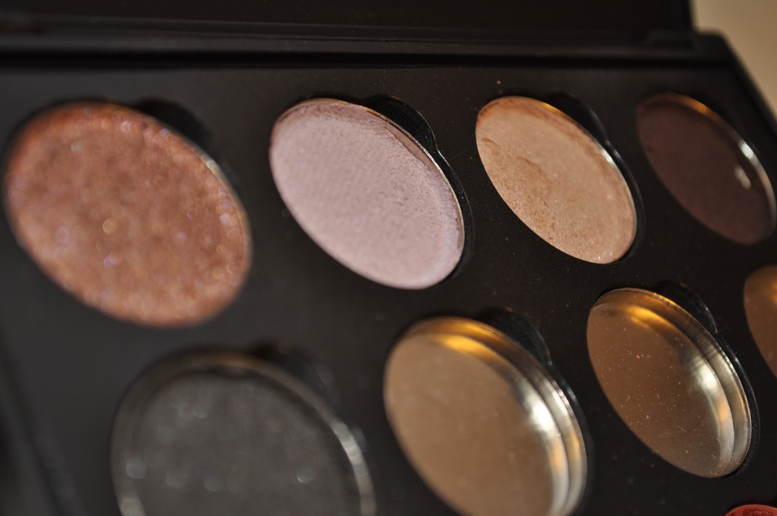 Naturally Beautiful How To Press Loose Mineral Eyeshadows