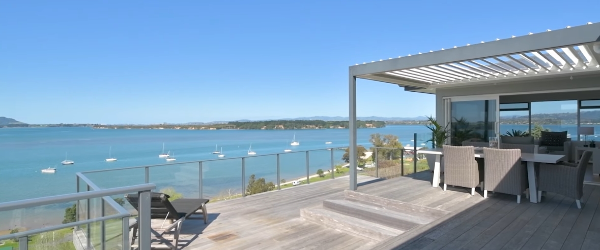 21 Photos vs. 69 Harbour View Rd, Omokoroa Interior Design Luxury Home Tour