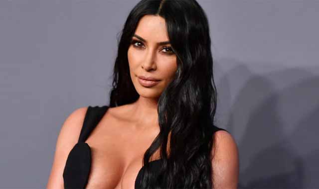 Kim Kardashian is suffering from arthritis আরথ্রাইটিস রোগে আক্রান্ত কিম কার্দাশিয়ান