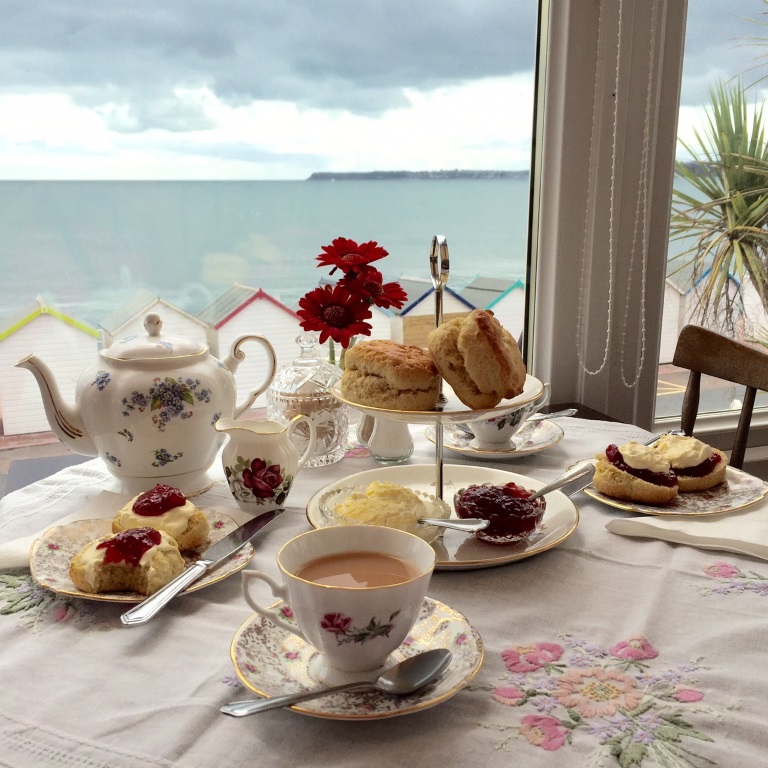 The Torbay Sands Hotel, Preston, Paignton, Devon www.aroundaboutbritain