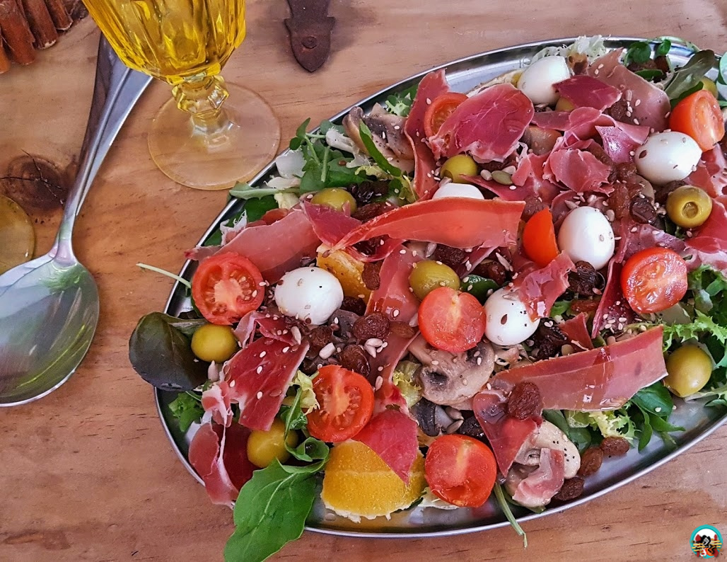 Ensalada de jamón serrano ¡Huele Bien!