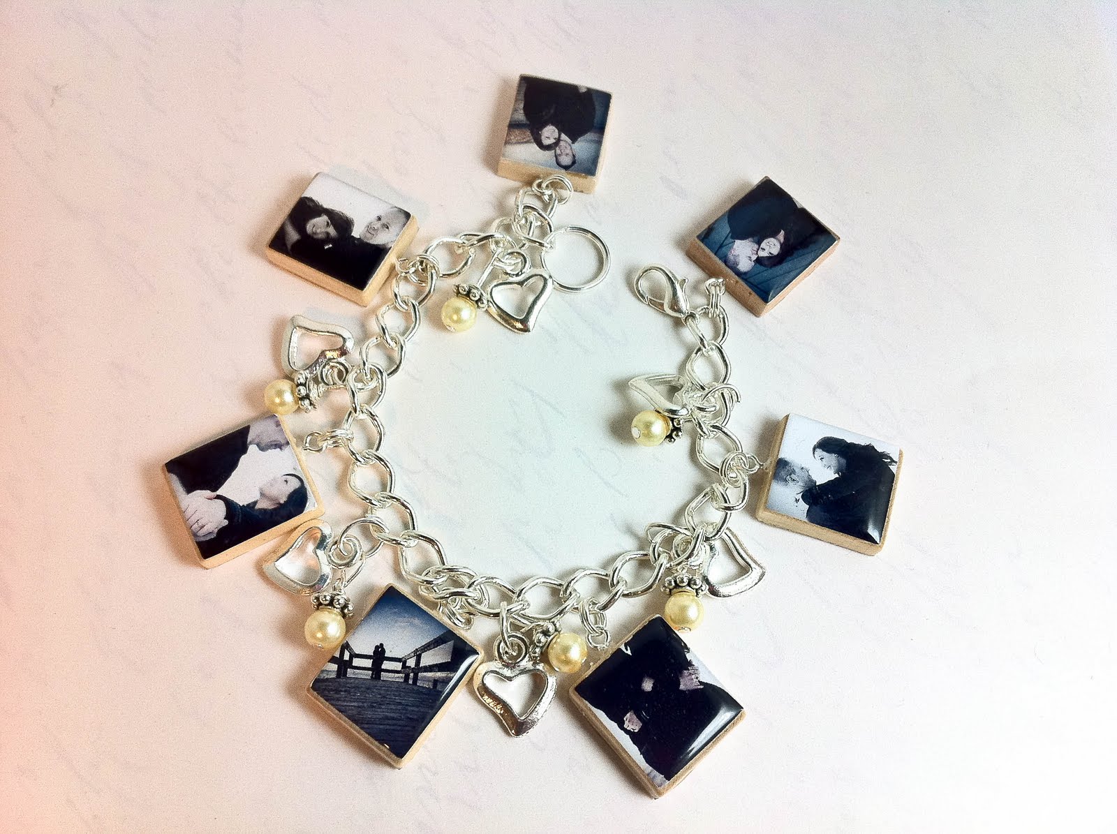 Jubilantwares Custom Scrabble tile bracelet